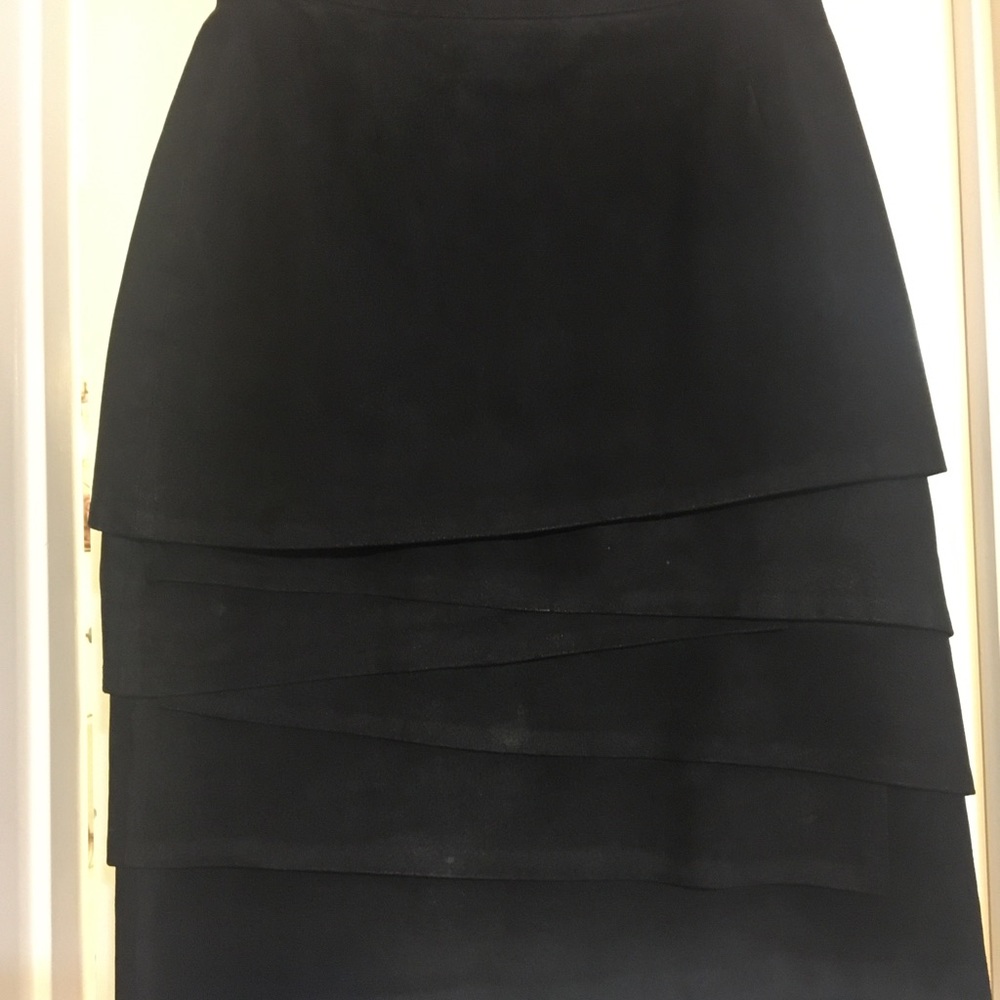 Lovely 100% black suede lined skirt!
